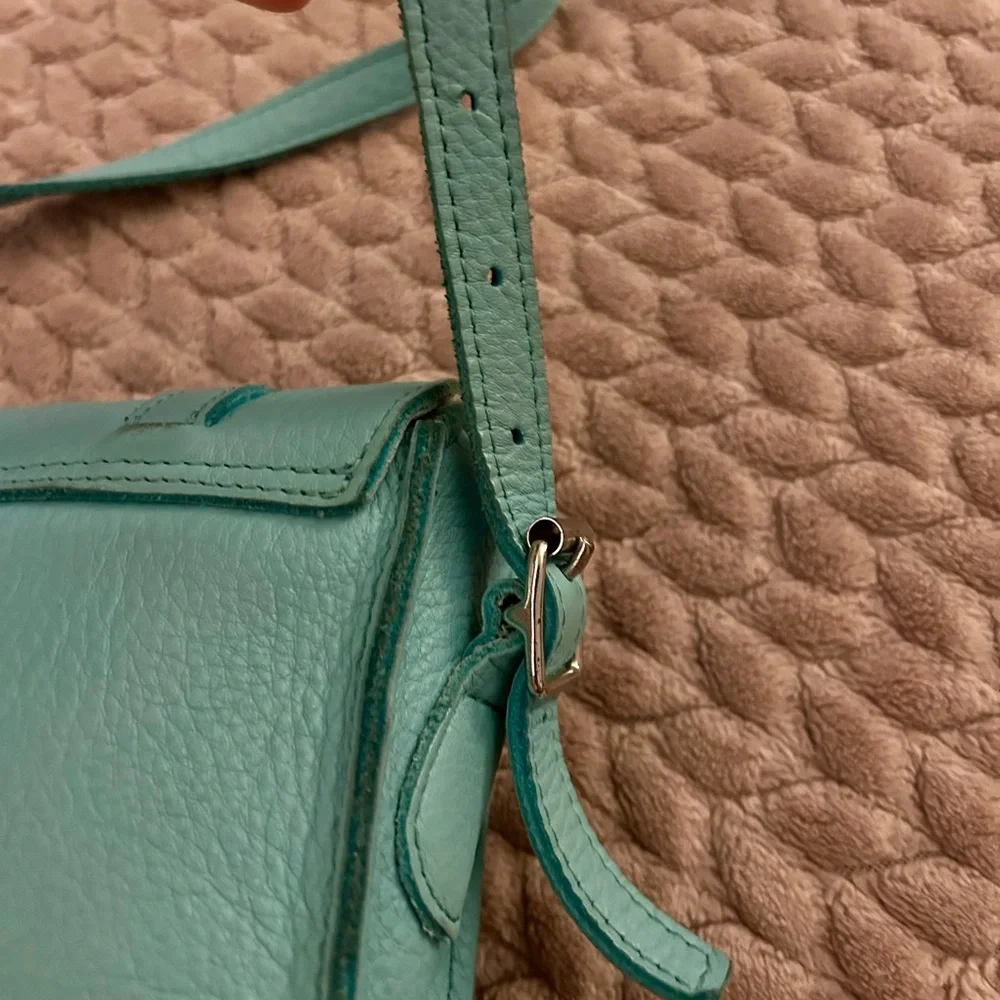 Dr. Martens Teal Green Genuine Leather Crossbody Saddle BAG Satchel - Picture 4 of 14